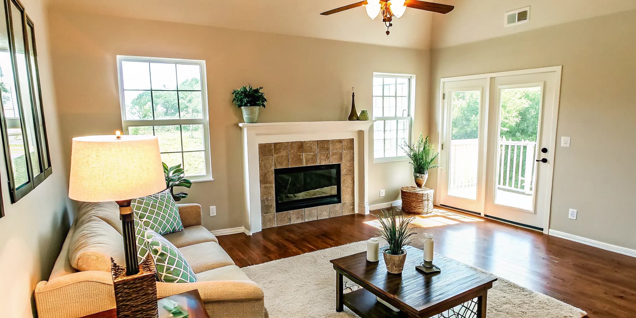 Spotless staged Norman home ready for a real estate showing